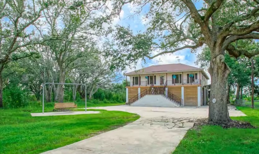 New Orleans Fishing Lodge - Lafitte, LA
